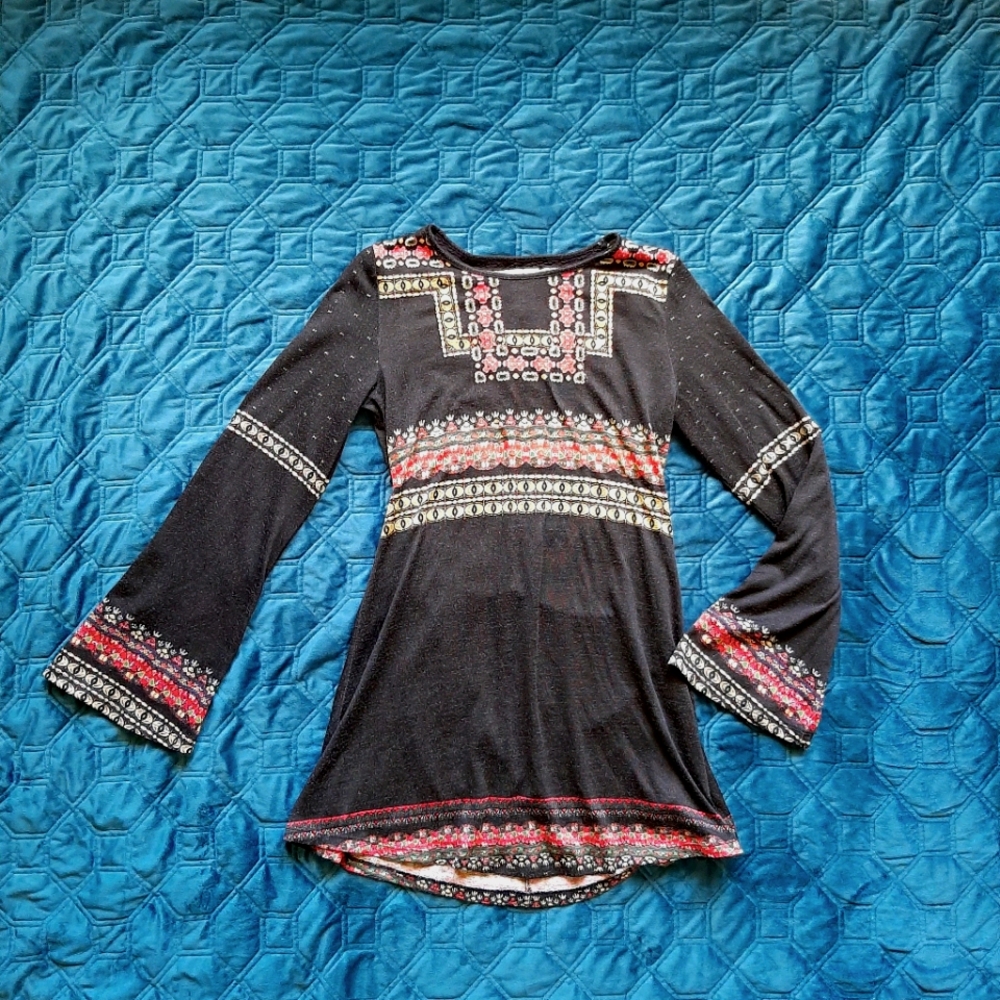 4/$20 Alya Boho Bell-sleeve Tunic Top